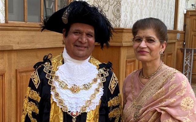 Chaman Lal Becomes Birmingham’s First British-Indian Sikh Lord Mayor