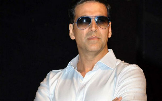 akshay-kumar-salutes-cleaning-soldiers-of-india