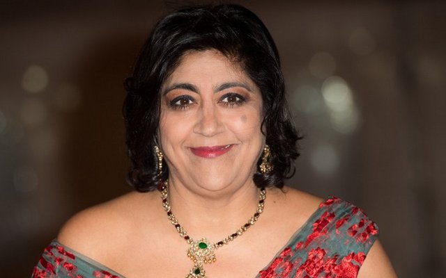 need-to-have-a-starled-vehicle-to-cast-indian-stars-says-gurinder-chadha