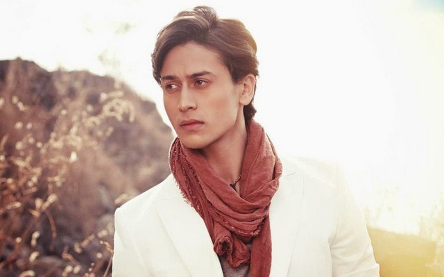 nawaz-is-so-down-to-earth-in-spite-of-ovation-tiger-shroff