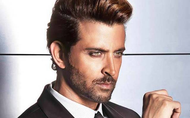 hrithik-breaks-silence-row-kangana